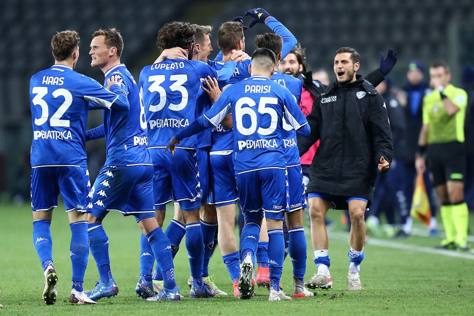 问界M9高 问界M9高