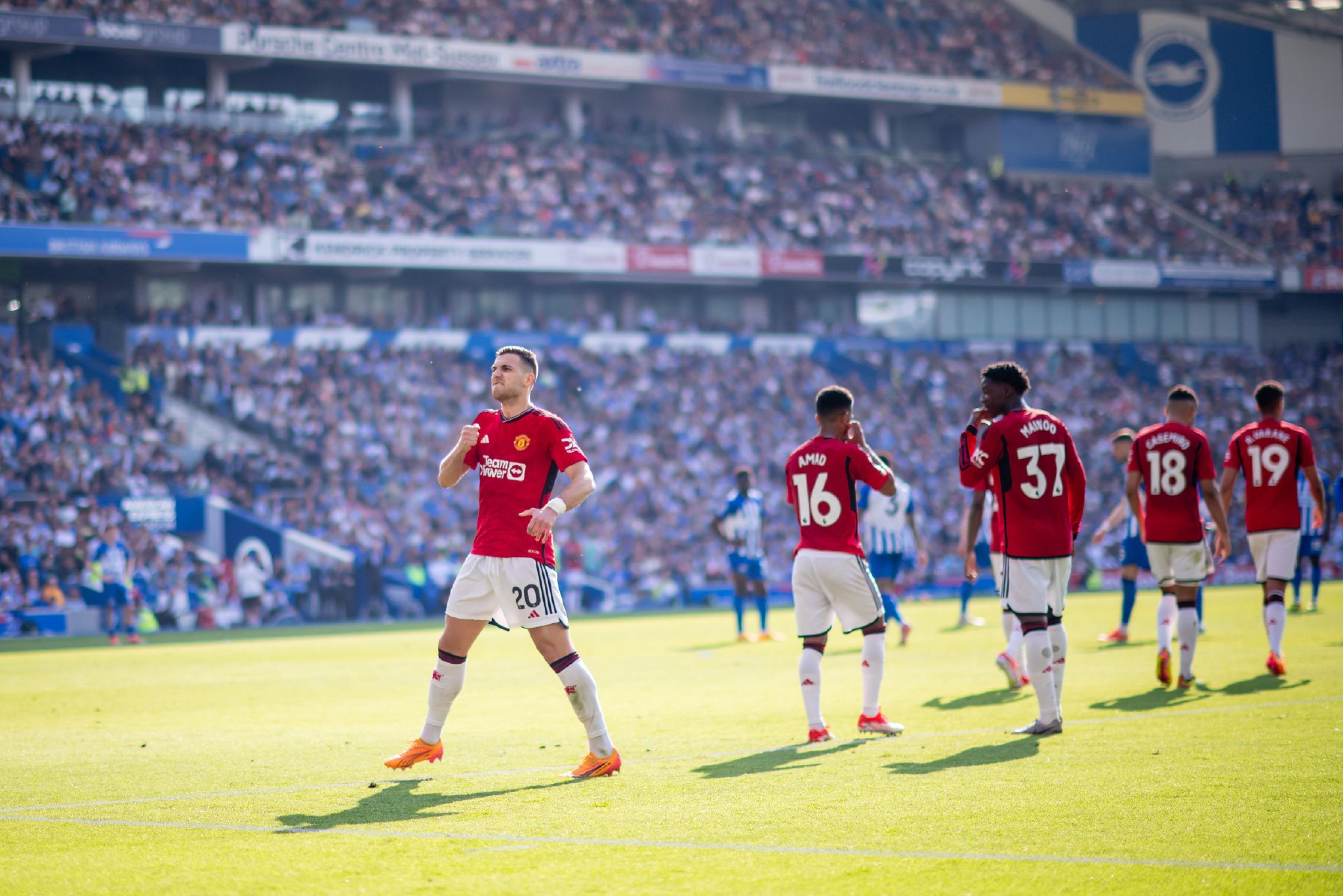 其防守稳健 其防守稳健